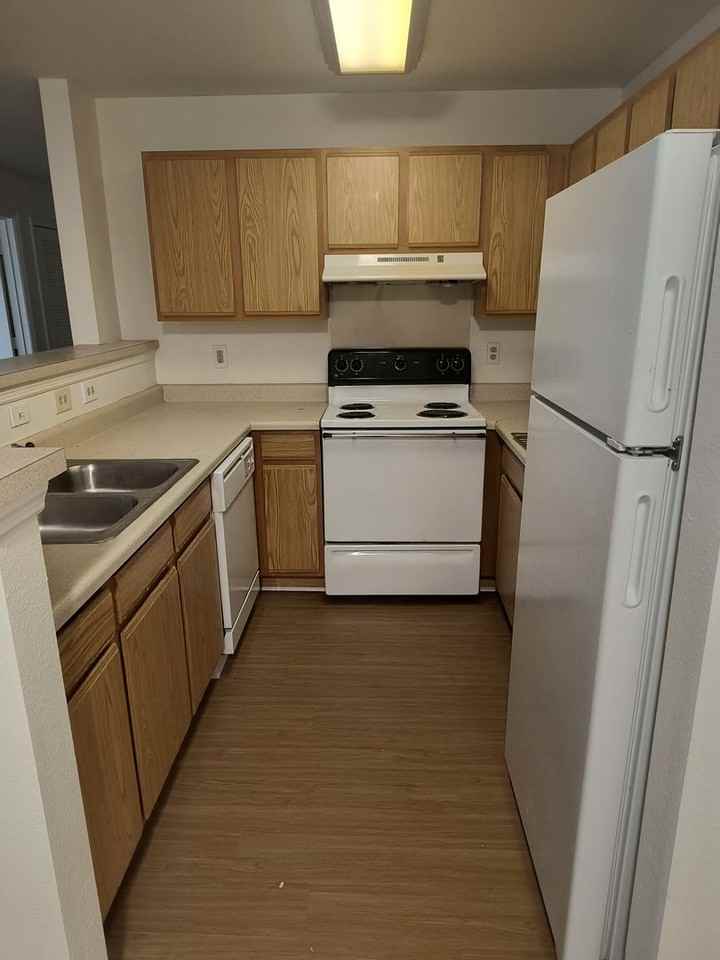 Highlands Apts - Photo 2 of 10