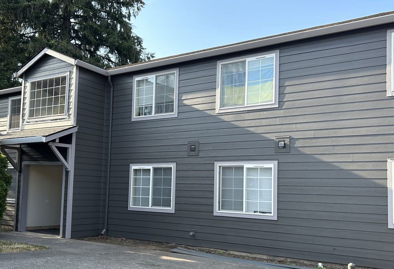 9013 Ne 54th St #24 - Photo 3 of 12