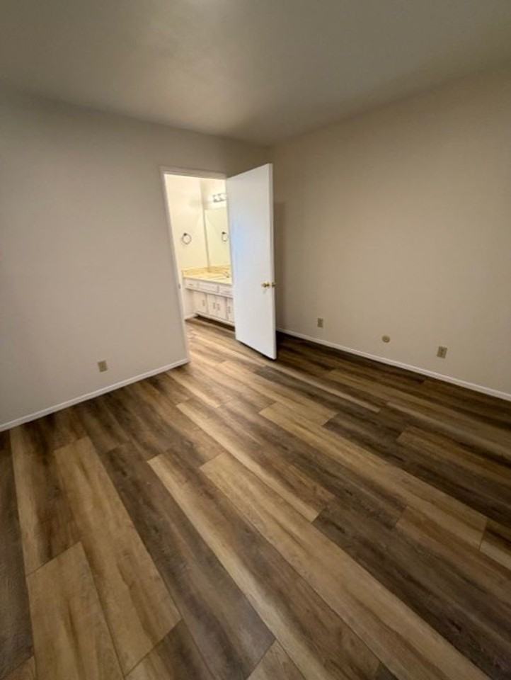 866 Northwood Blvd - Photo 4 of 21