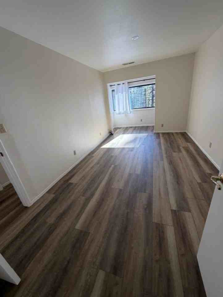 866 Northwood Blvd - Photo 7 of 21