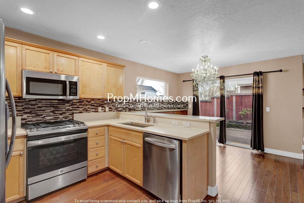 4611 Northwest Sidewinder Place - Photo 6 of 26