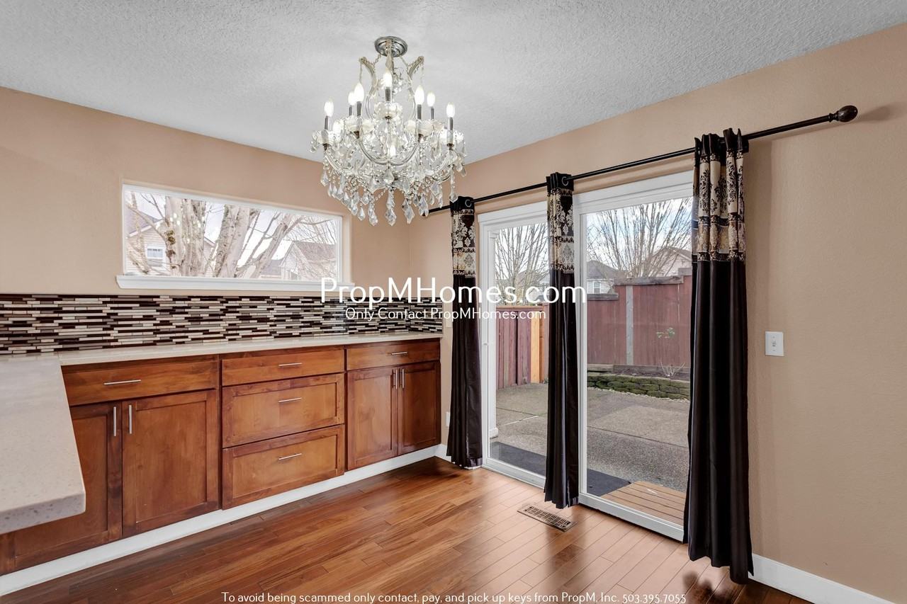 4611 Northwest Sidewinder Place - Photo 7 of 26