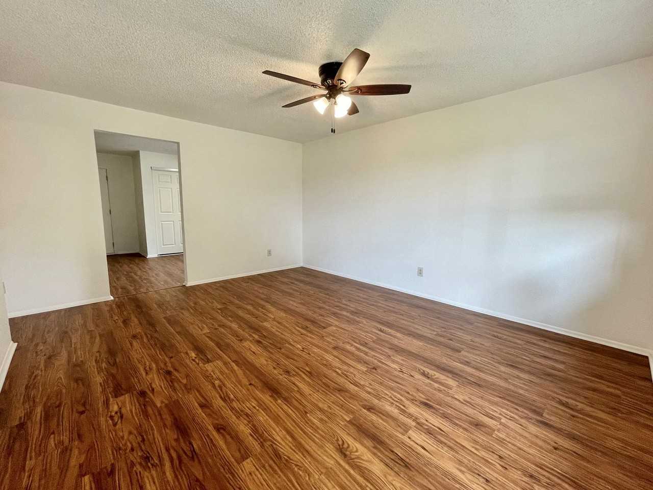 3728 County Line Road - Photo 2 of 10