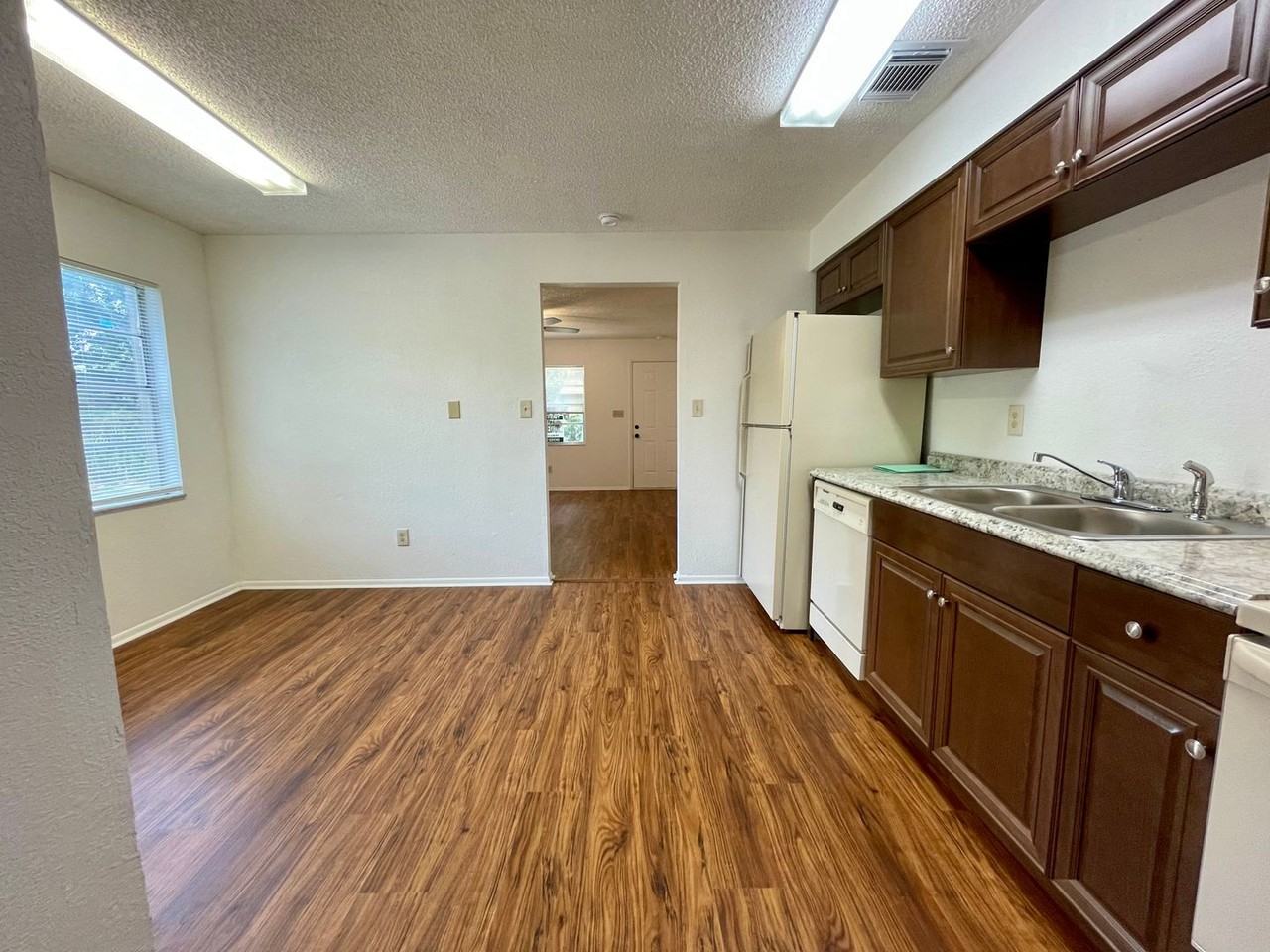 3728 County Line Road - Photo 5 of 10