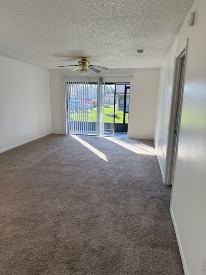 1034 Mollie Ln #M034 - Photo 5 of 29