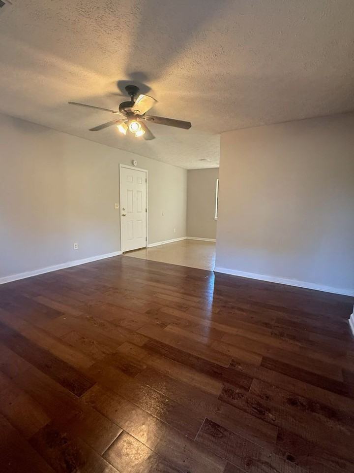 50 Windridge Drive - Photo 5 of 18