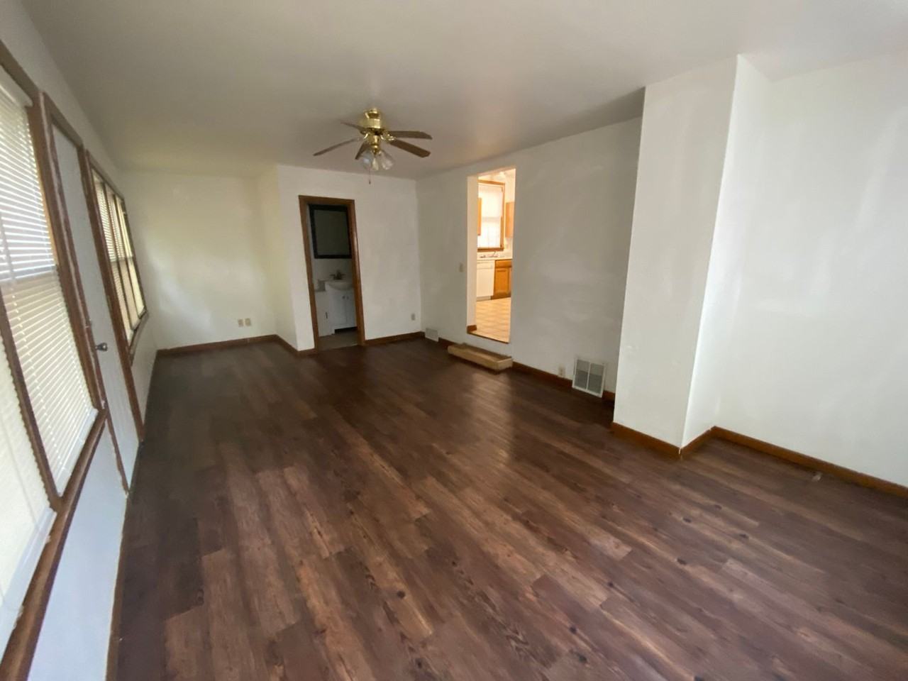 538 E Normal St - Photo 5 of 12