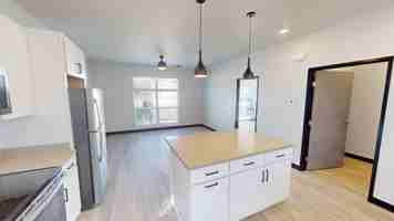 featured image of 2807 Oakland Street