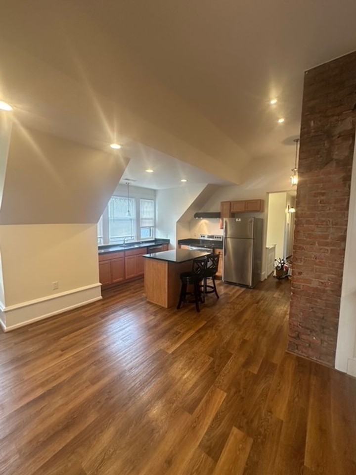 15 Strathallan Park - Photo 2 of 16