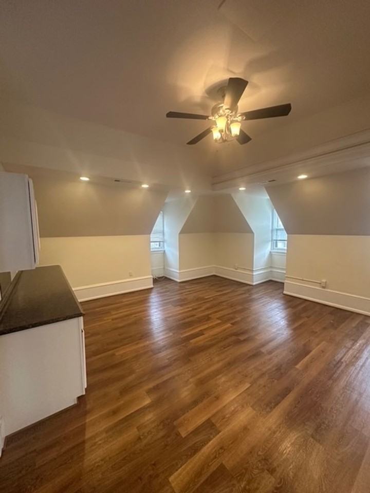 15 Strathallan Park - Photo 3 of 16