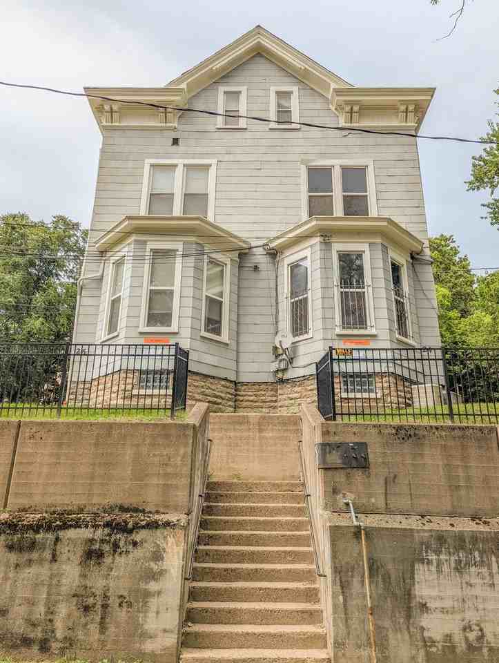 26 Conklin Apts - Photo 2 of 26