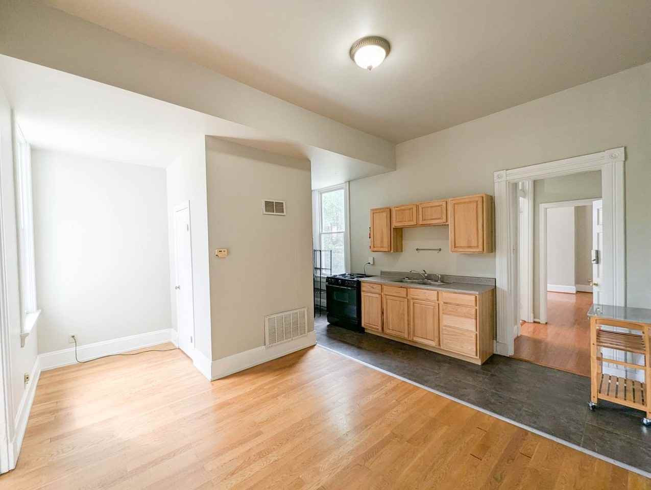 26 Conklin Apts - Photo 5 of 26