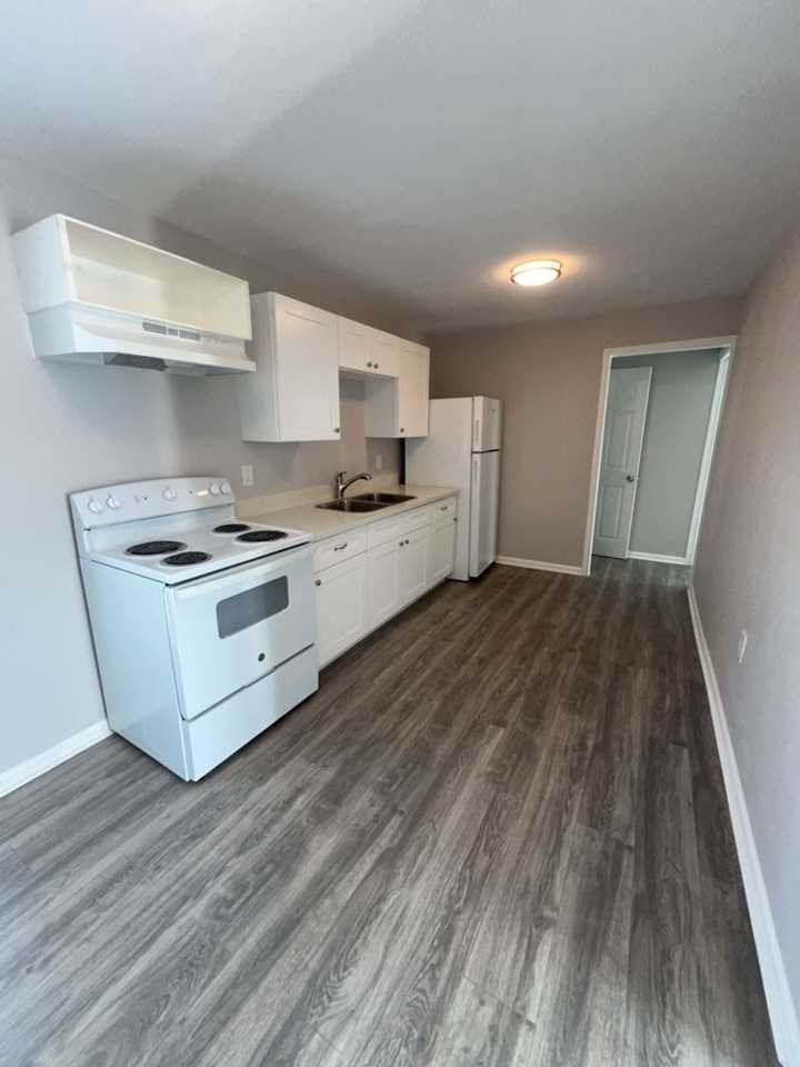 6915 Avenue L - Photo 2 of 23