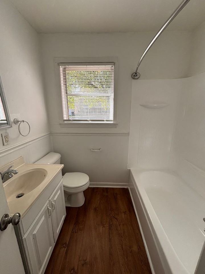 4101 Glen St - Photo 7 of 21