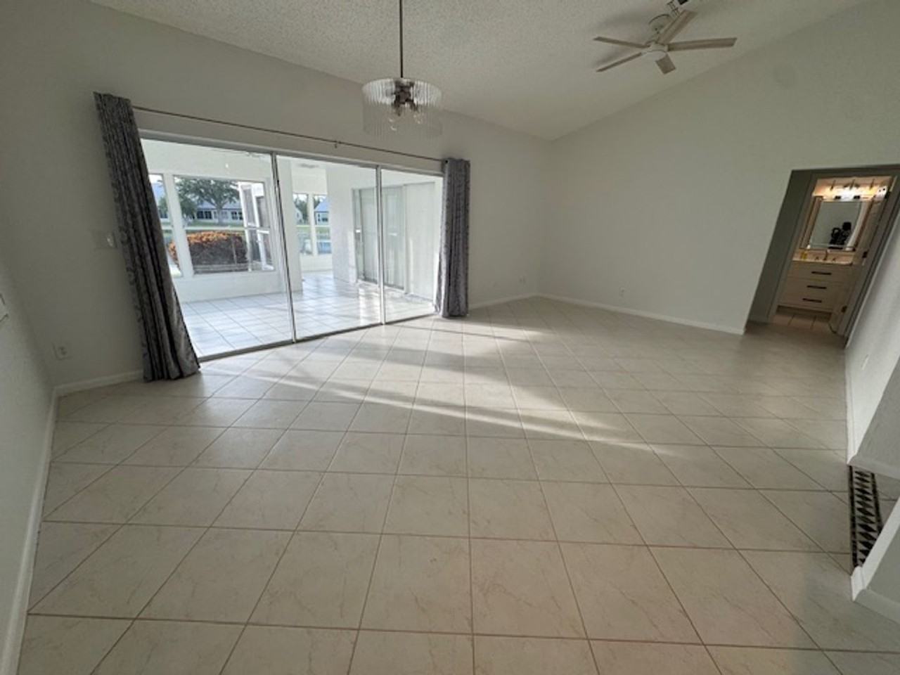 604 Mcgregor Park Cir - Photo 3 of 26