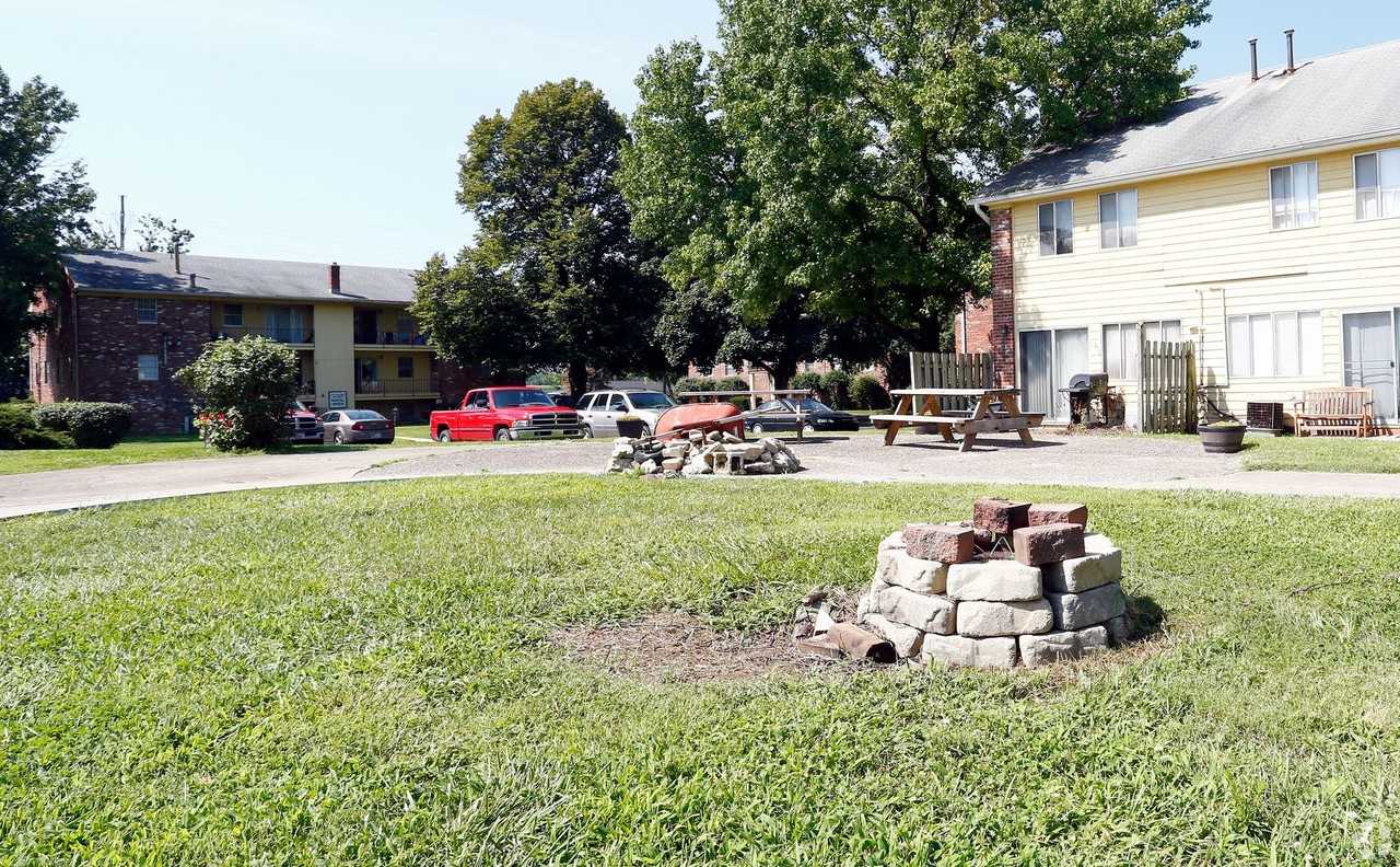 Kingston Green Apartments - Photo 4 of 47