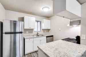 featured image of 400 Bicentennial Court