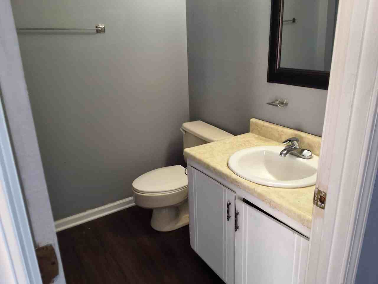 1221 Clear Ridge Ln - Photo 4 of 13