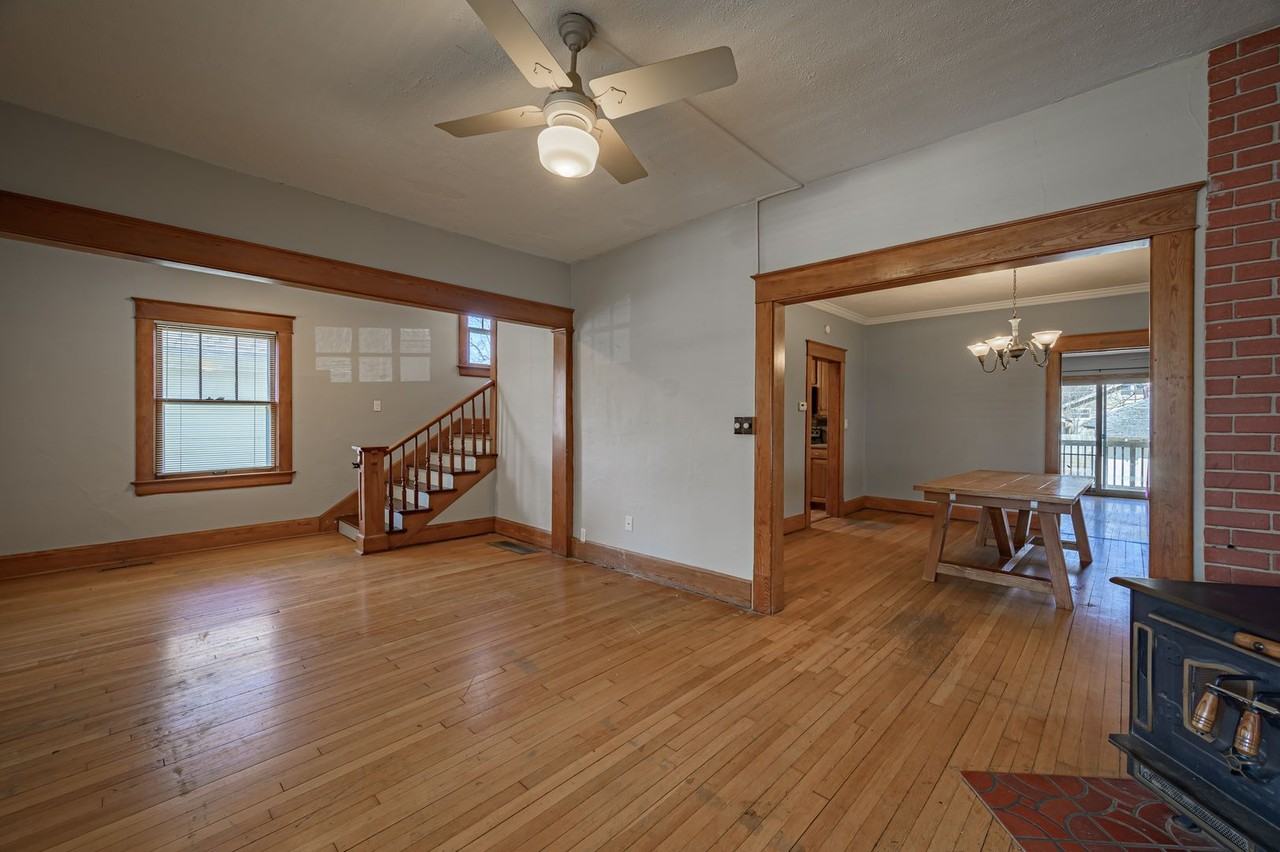 817 E Loren St - Photo 3 of 17