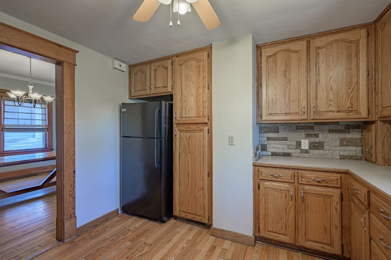 817 E Loren St - Photo 7 of 17