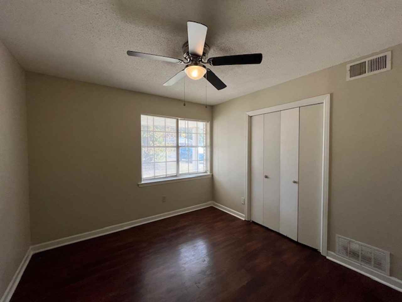 8257 Dottley Dr - Photo 6 of 10