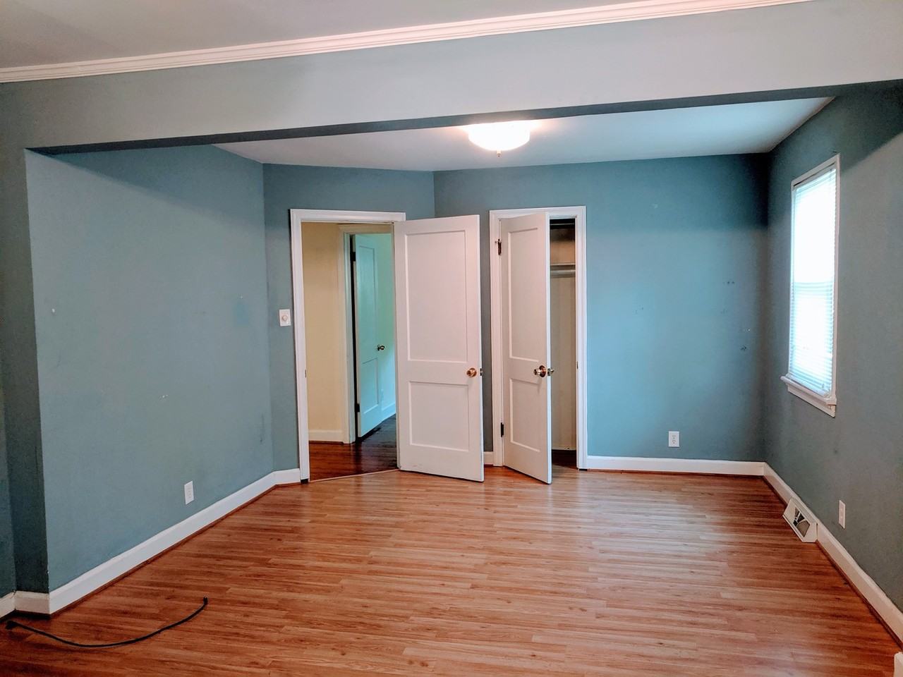 6405 Stuart Ave - Photo 5 of 50