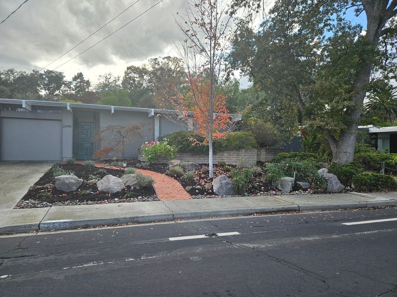 2645 San Carlos Drive - Photo 2 of 31