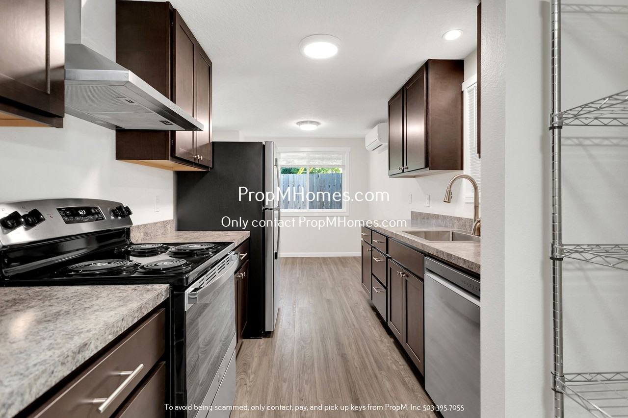 6912 Sw 104th Ave - Photo 3 of 22