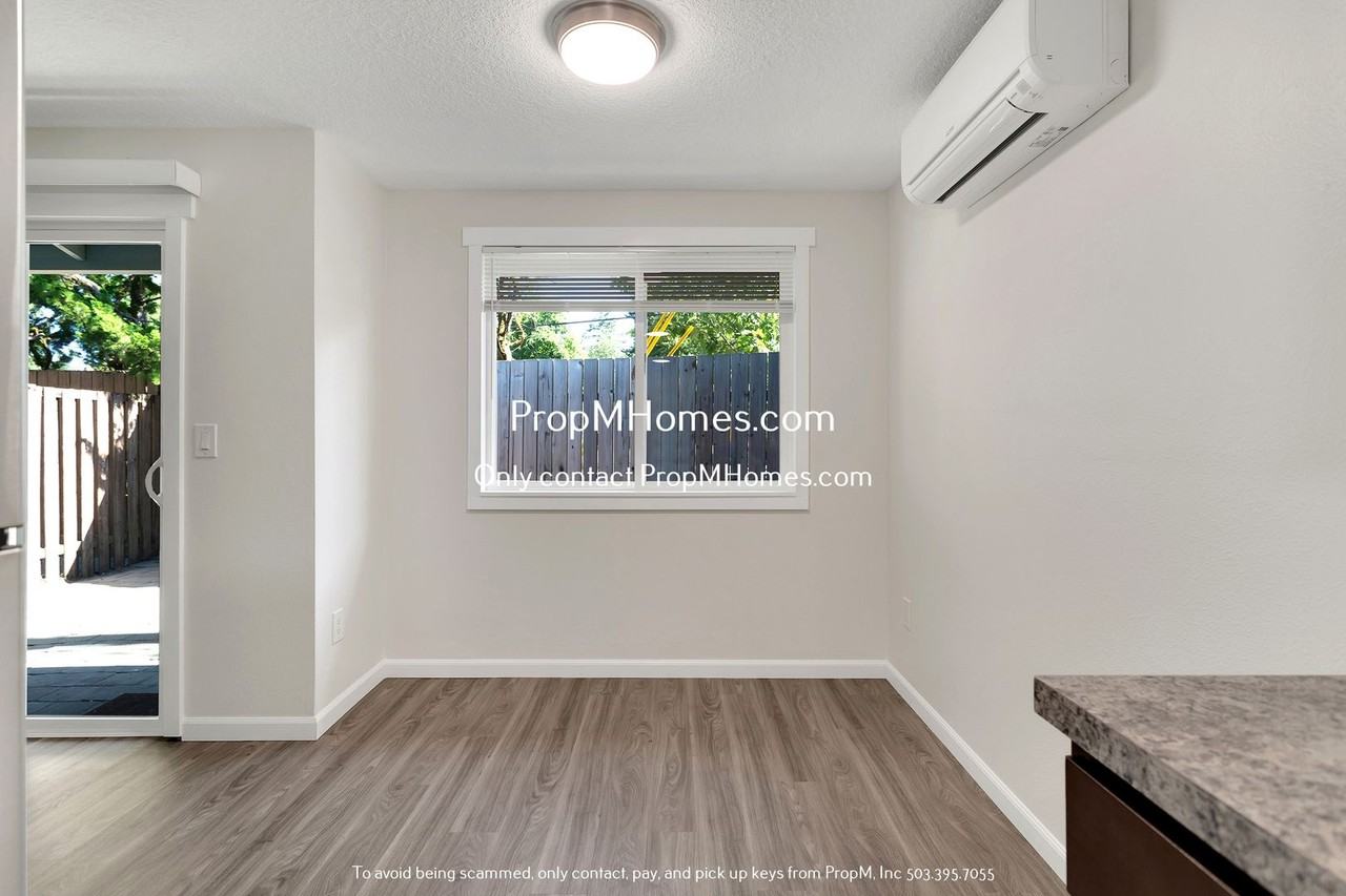 6912 Sw 104th Ave - Photo 6 of 22