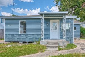 featured image of 6715 Victoria Street