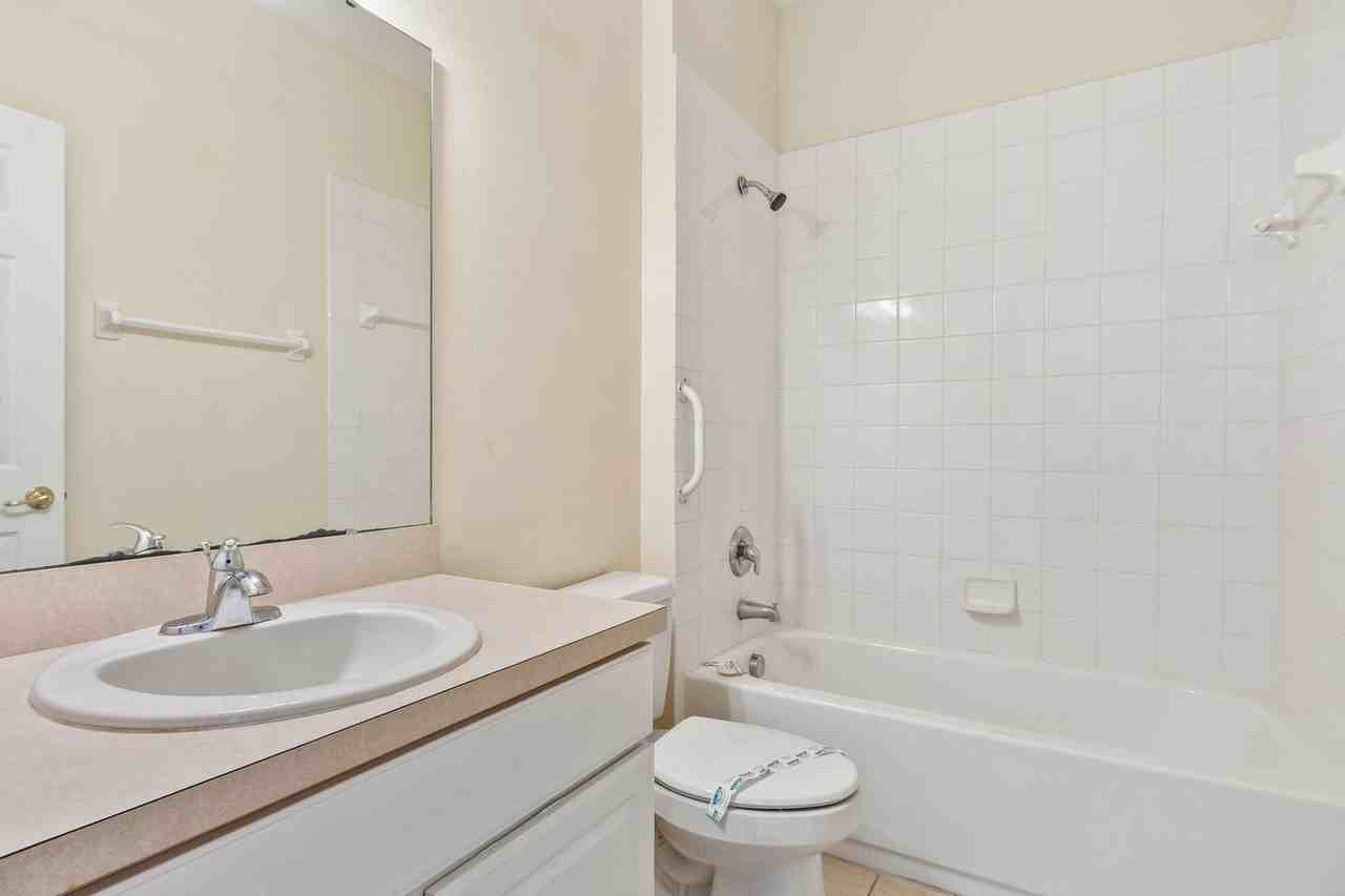 642 Highgate Park Boulevard - Photo 7 of 13