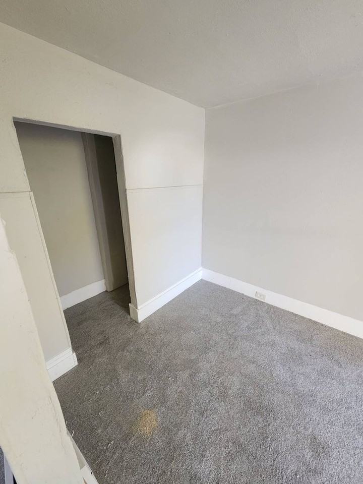 3701 East 69th Street - Photo 6 of 21