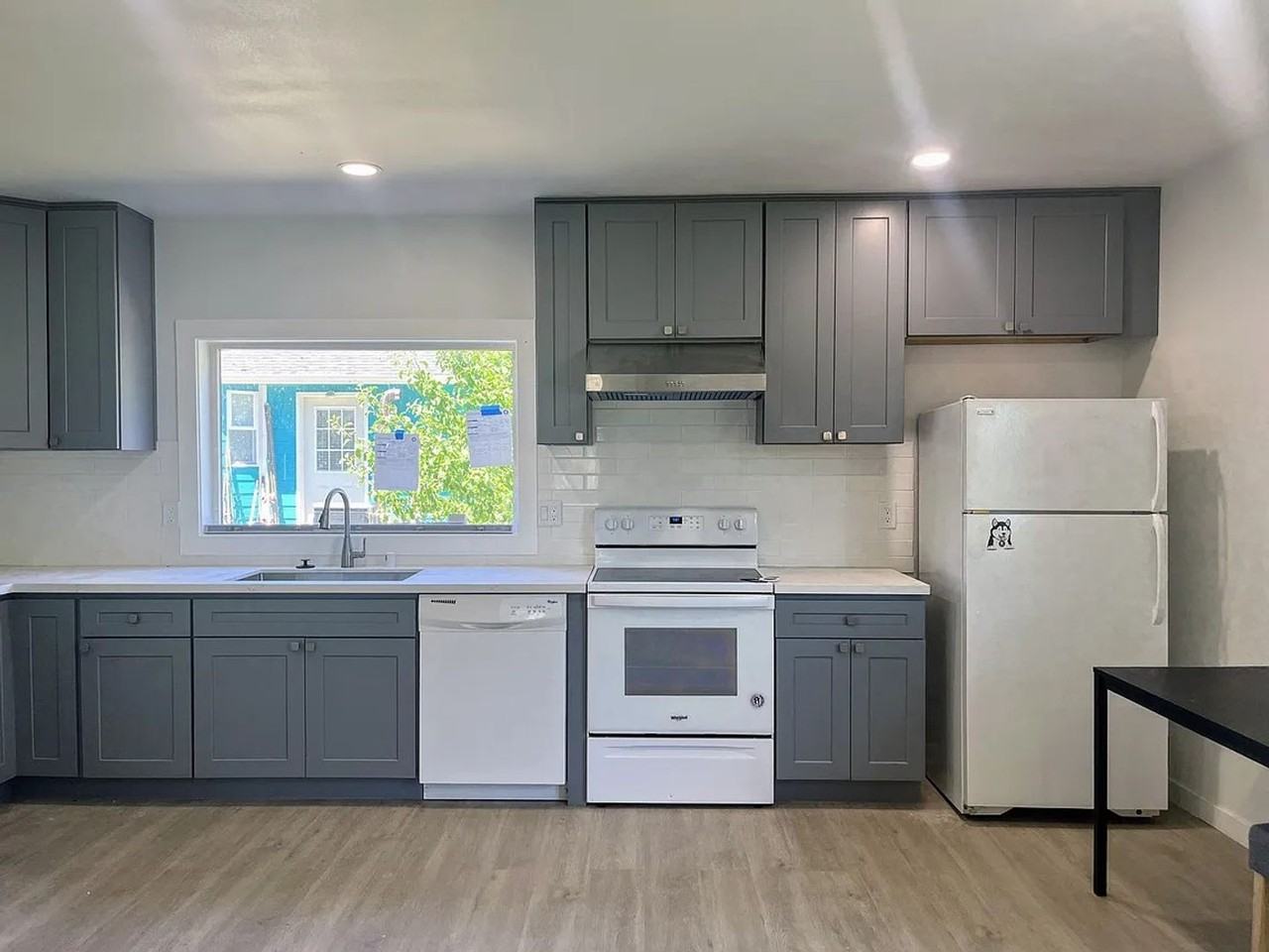 2403 Northeast 27th Street - Photo 6 of 14