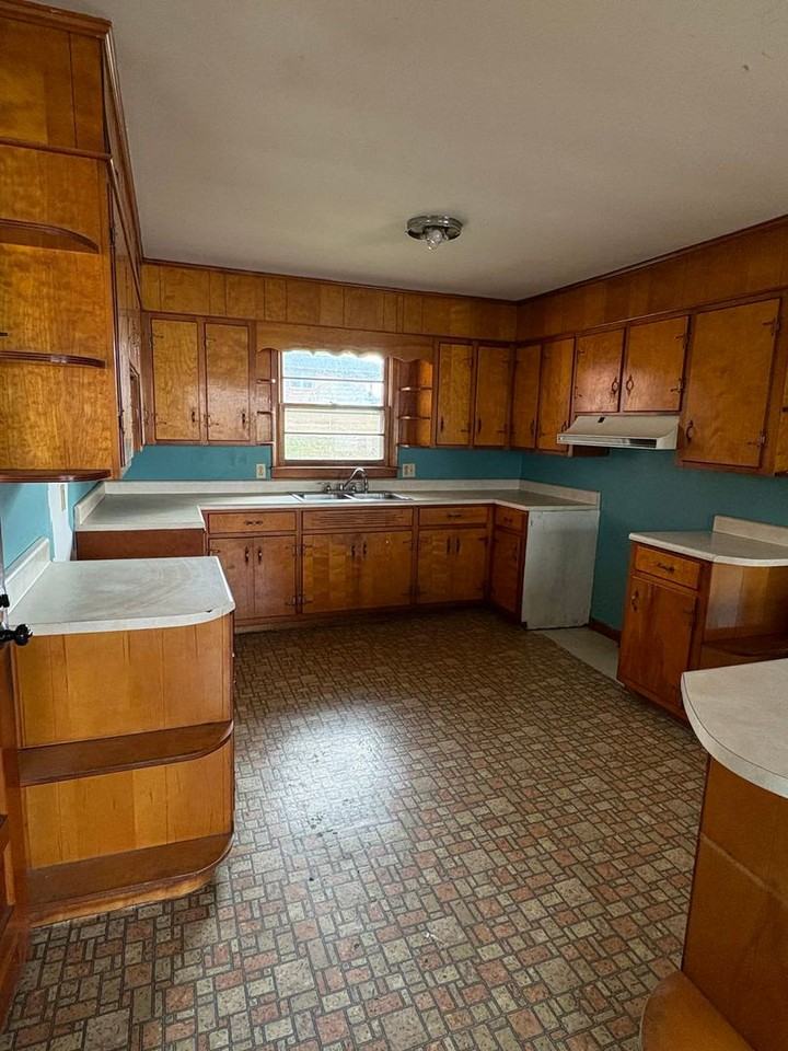 120 Harper Drive - Photo 3 of 9