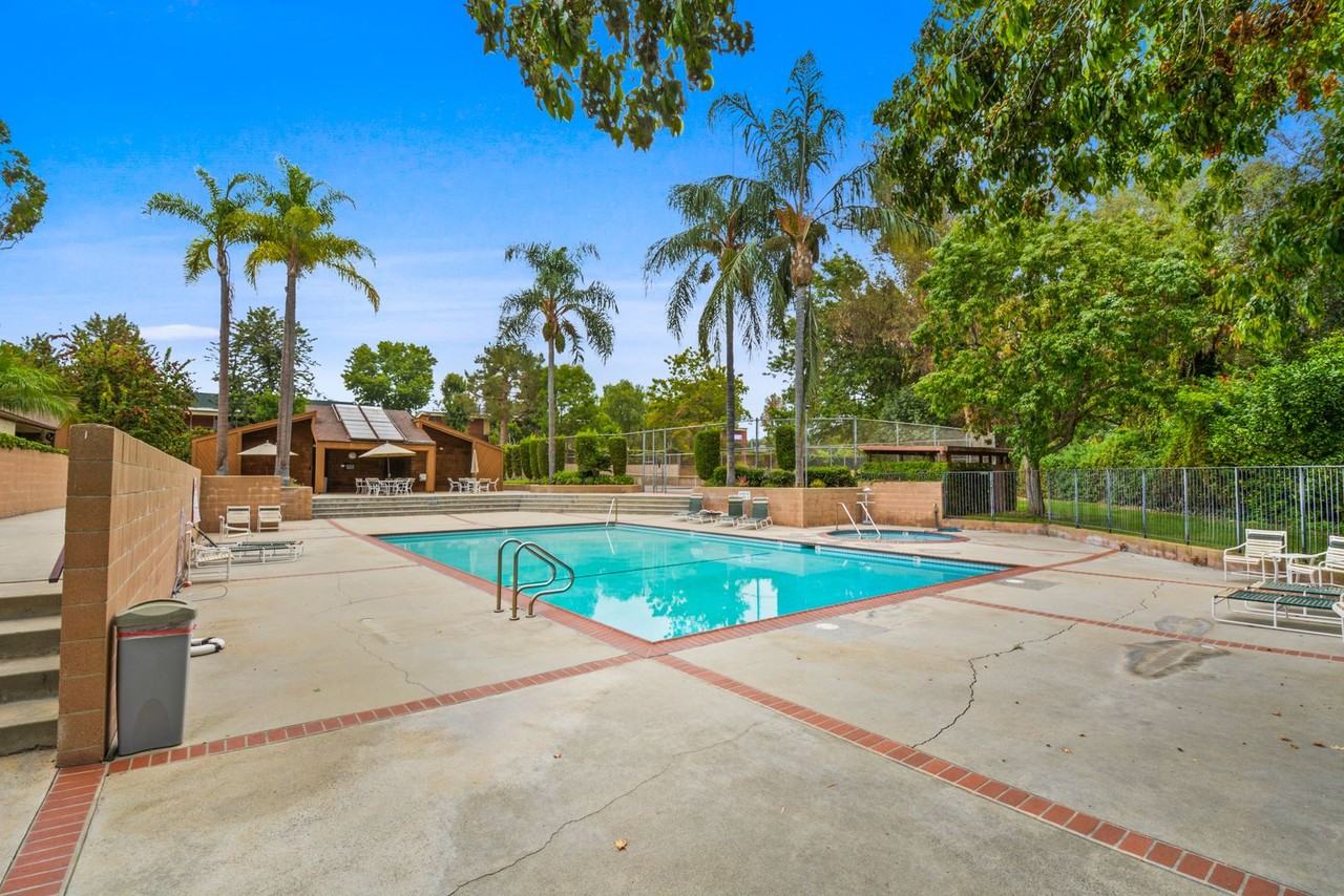 15025 Whittier Boulevard - Photo 6 of 7