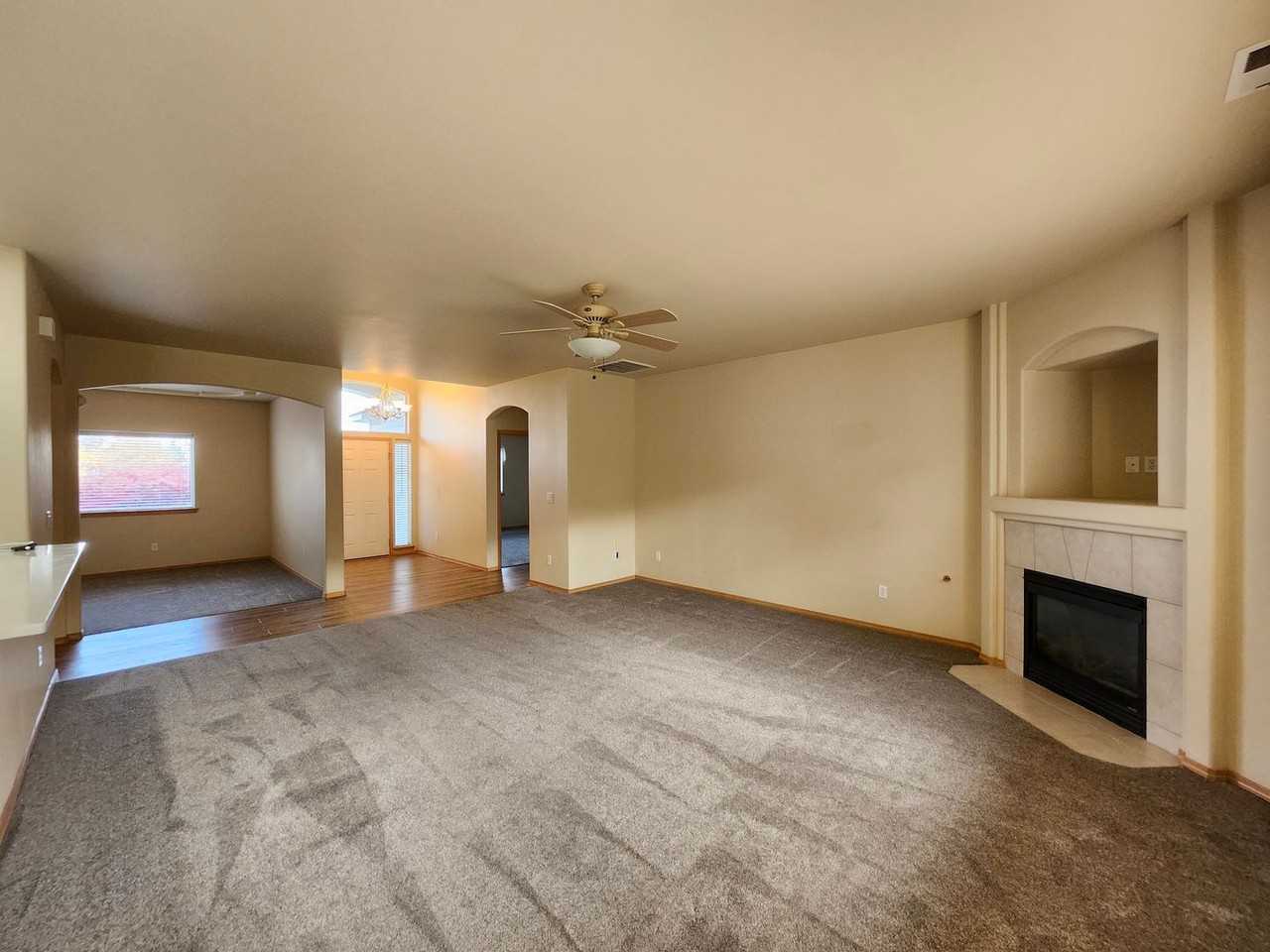 1668 Venus Cir - Photo 3 of 24