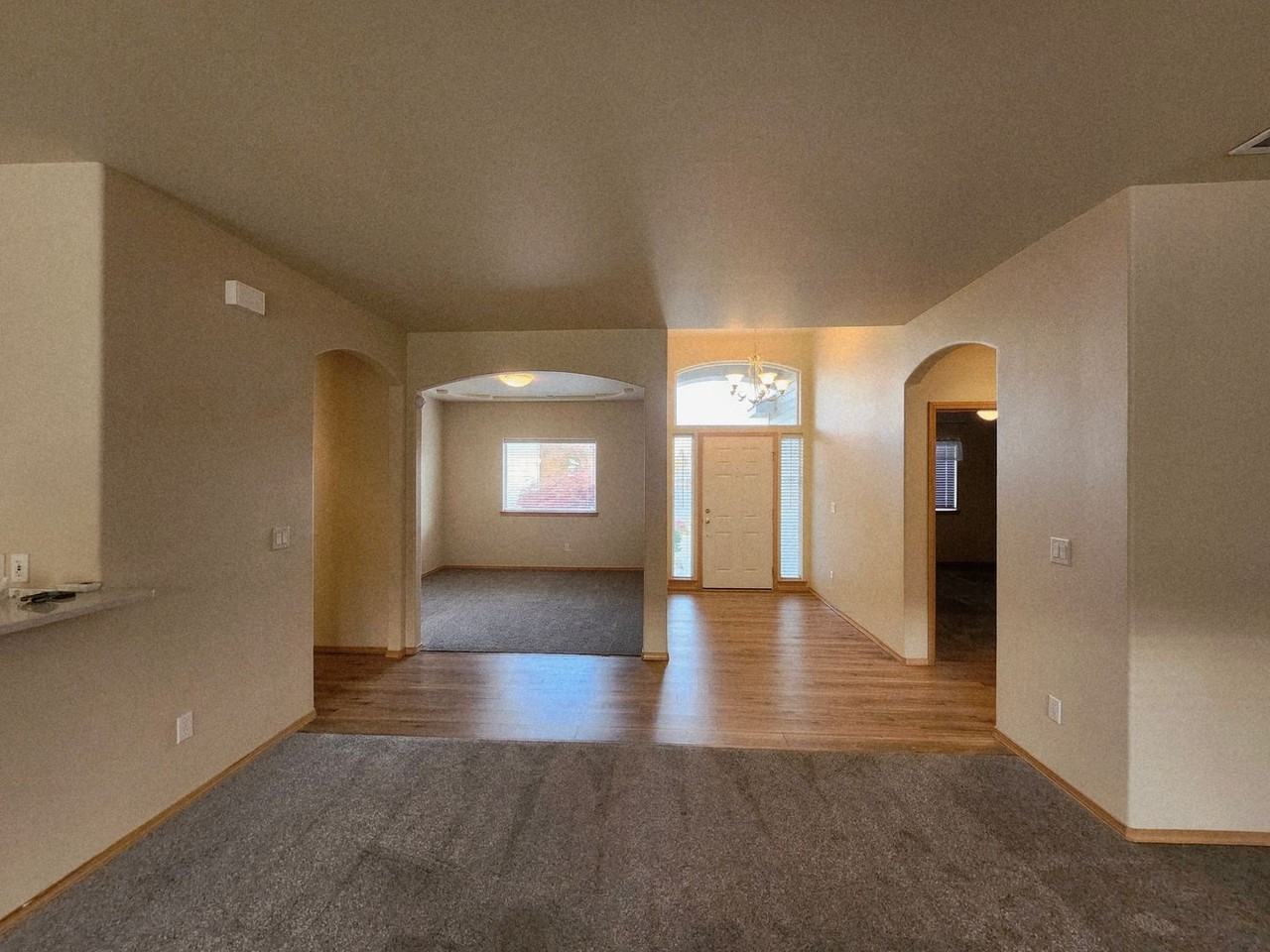 1668 Venus Cir - Photo 4 of 24