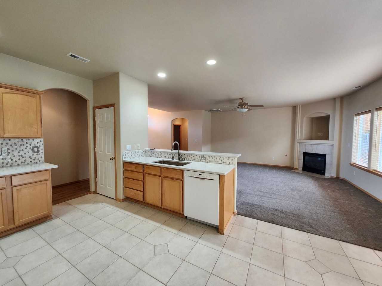 1668 Venus Cir - Photo 7 of 24