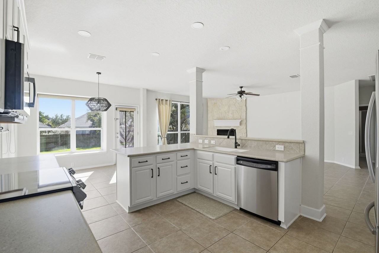 1222 Wilder Pond - Photo 7 of 30