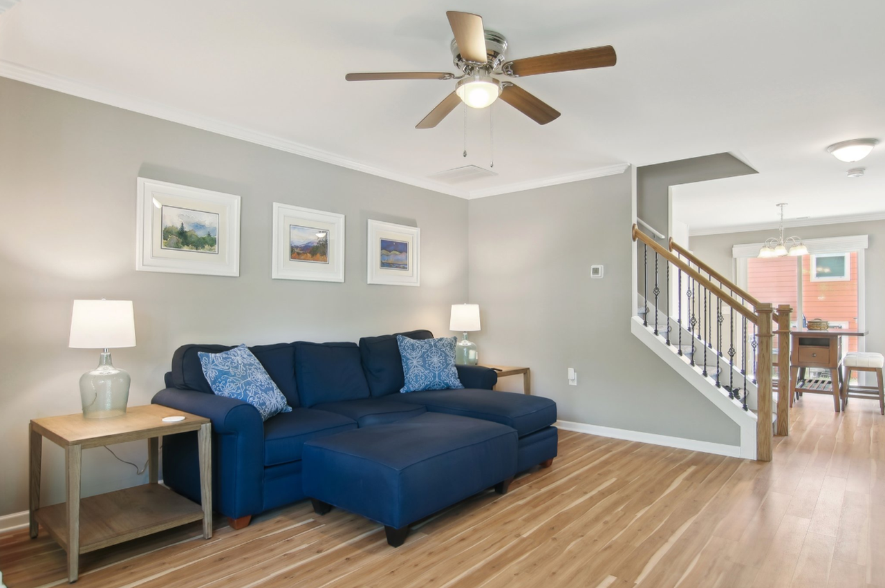 1110 Lynwood Forest Rd - Photo 7 of 29