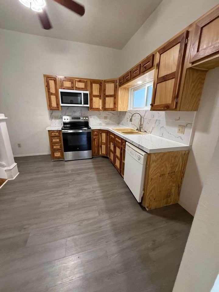 918 South 19th Street - Photo 4 of 14