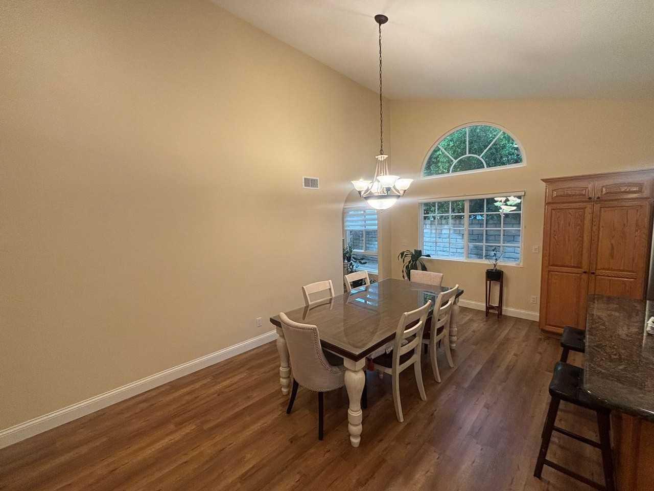 1030 Winston Ct - Photo 5 of 18