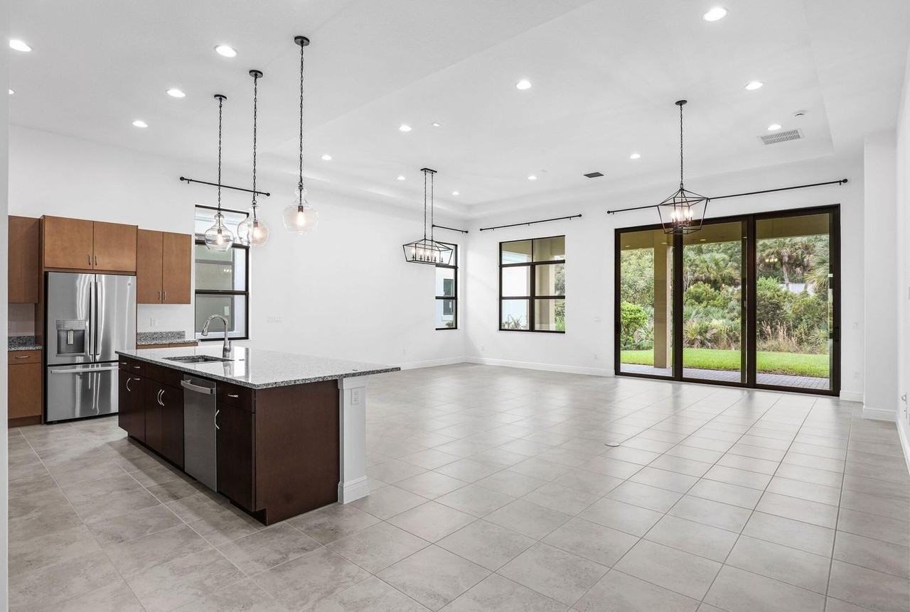 13378 Artisan Circle - Photo 4 of 30