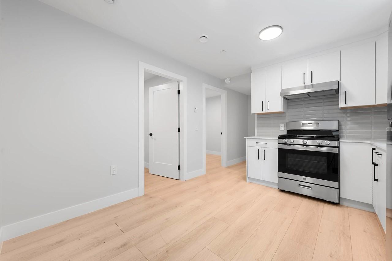 2741 McGill Street - Photo 3 of 8