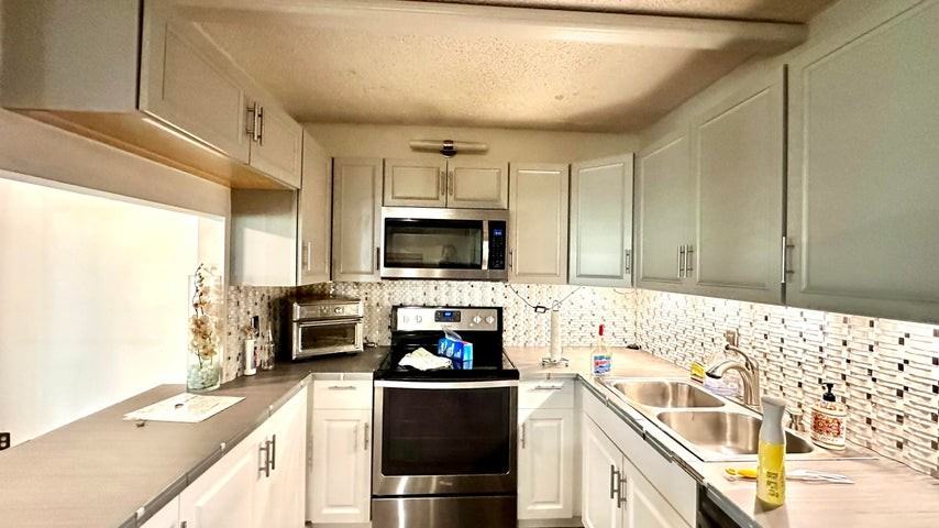 533 Shady Pine Way - Photo 3 of 6