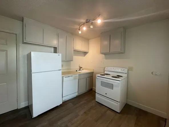 Absolute Must See, Great Price, Close to it All! - Photo 7 of 8