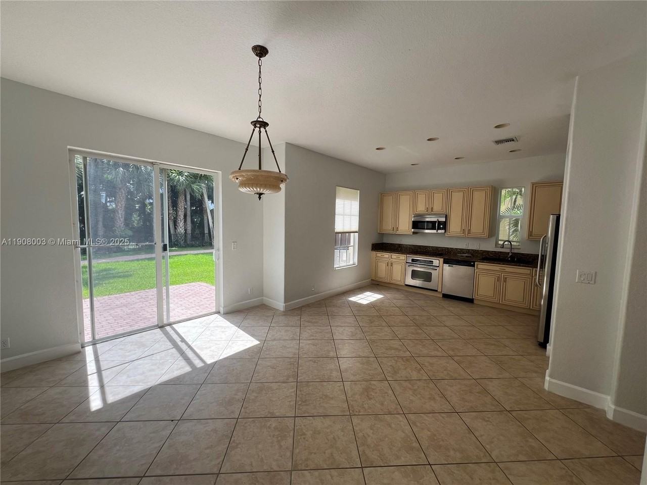 2804 Eagle Rock Circle - Photo 4 of 5