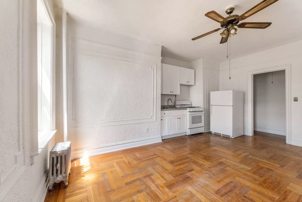 555 Ovington Avenue #25B - Photo 4 of 6