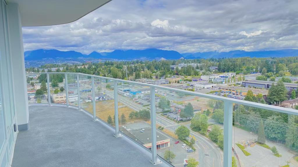 13685 102 Ave - Photo 2 of 17