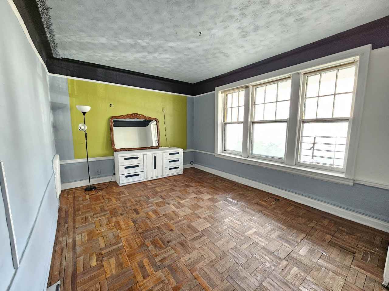 854 47th Street #1 - Photo 3 of 5